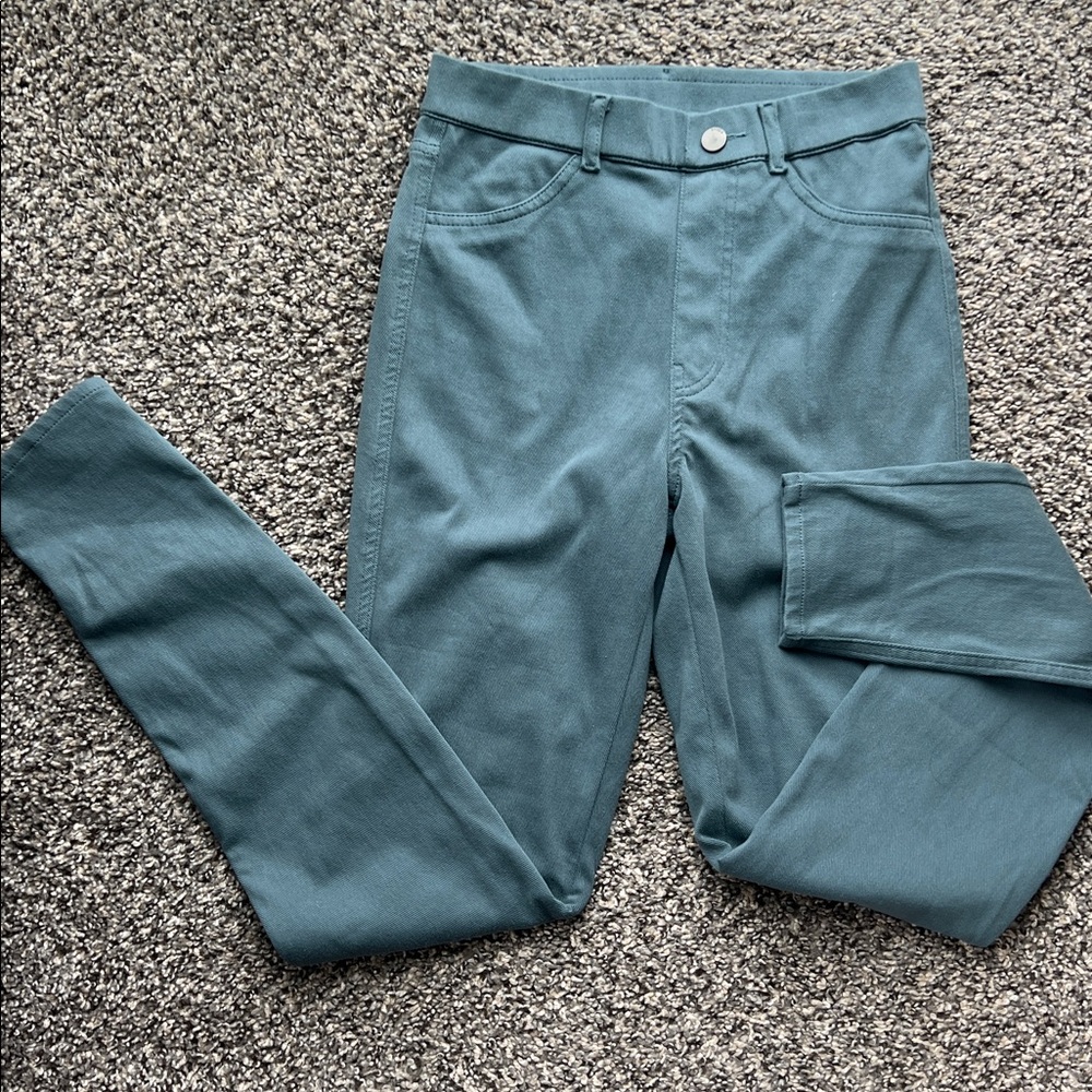 Uniqlo Women's Dark Green Skinny Pants